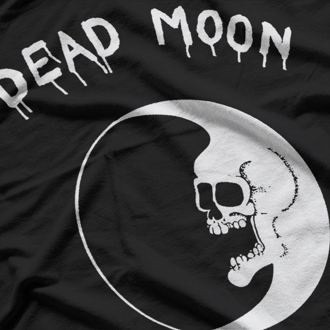 Dead Skull Moon Eerie Fusion of Darkness and Cosmic Mystery T-Shirt