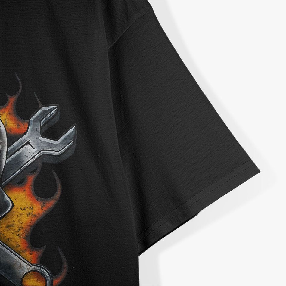 Skull Mechanic Essential Design Great Gift Idea T-Shirt