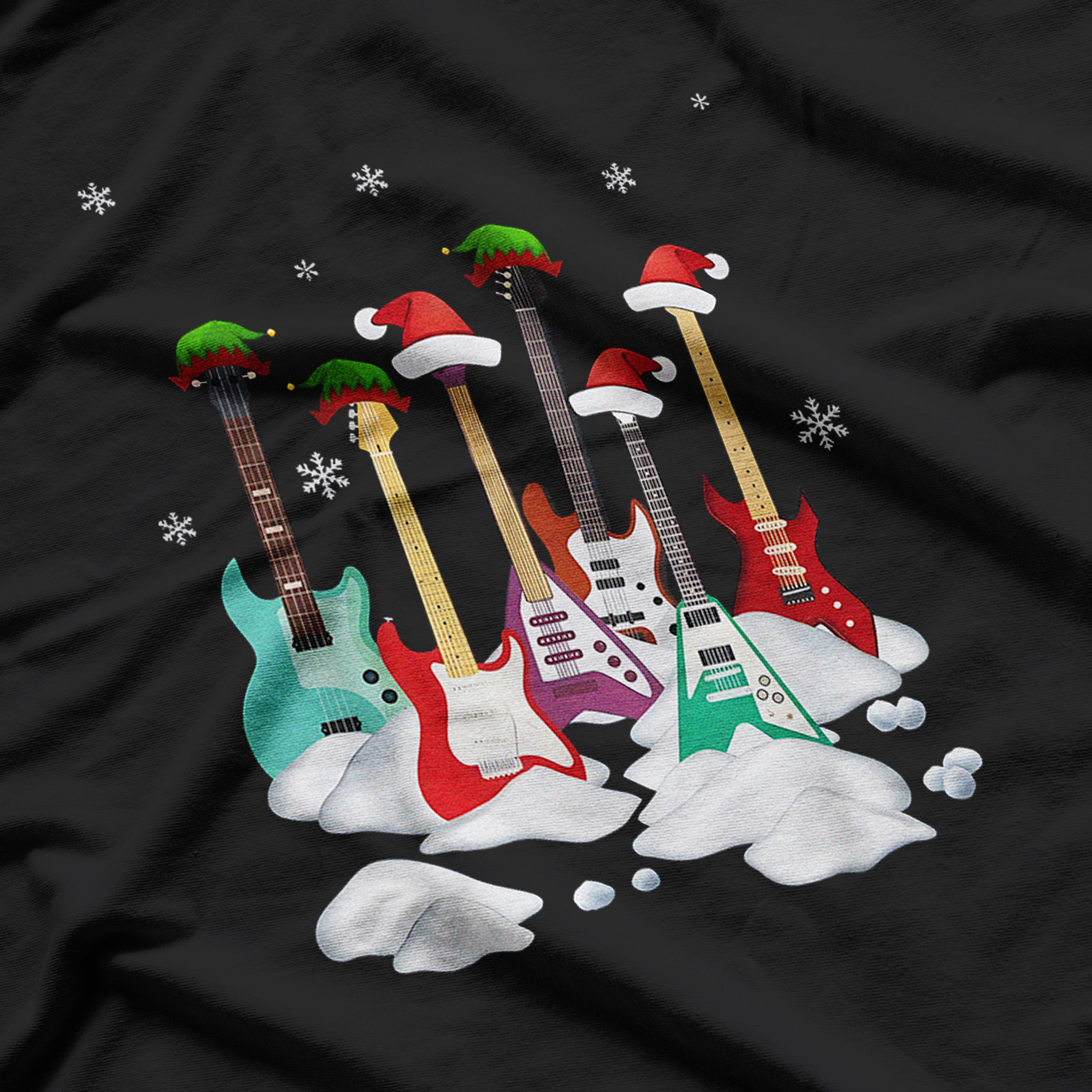Guitar Santa Hat Christmas Tree Great Gift T-Shirt