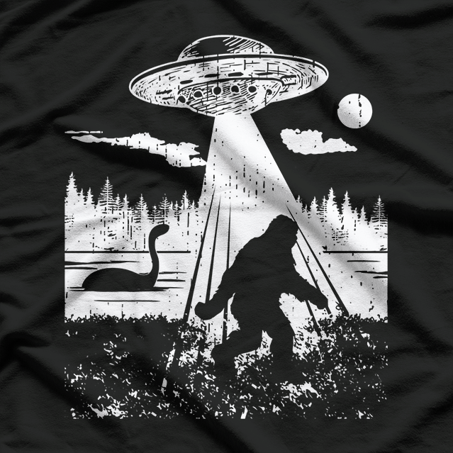 Bigfoot UFO Abduction - Funny Sasquatch & Aliens T-Shirt