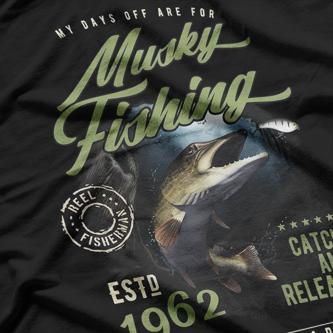 Vintage Musky Fishing T-Shirt