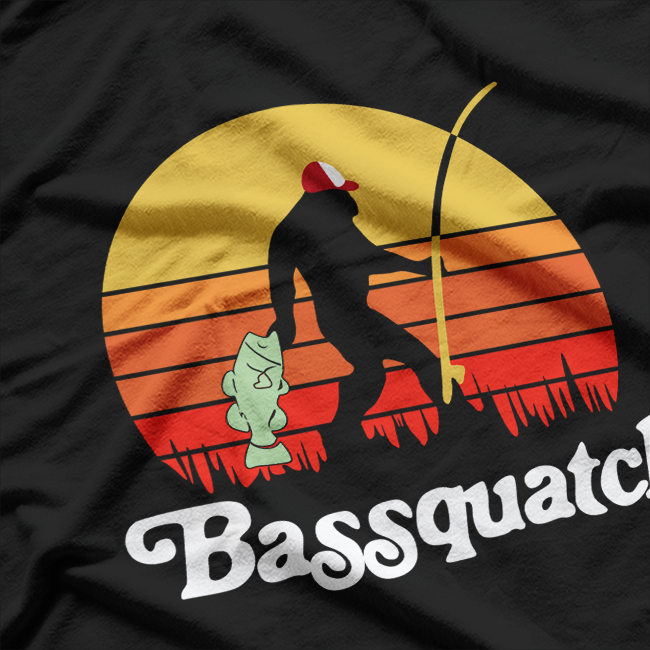 Bassquatch! Funny Bigfoot Fishing Retro T-Shirt