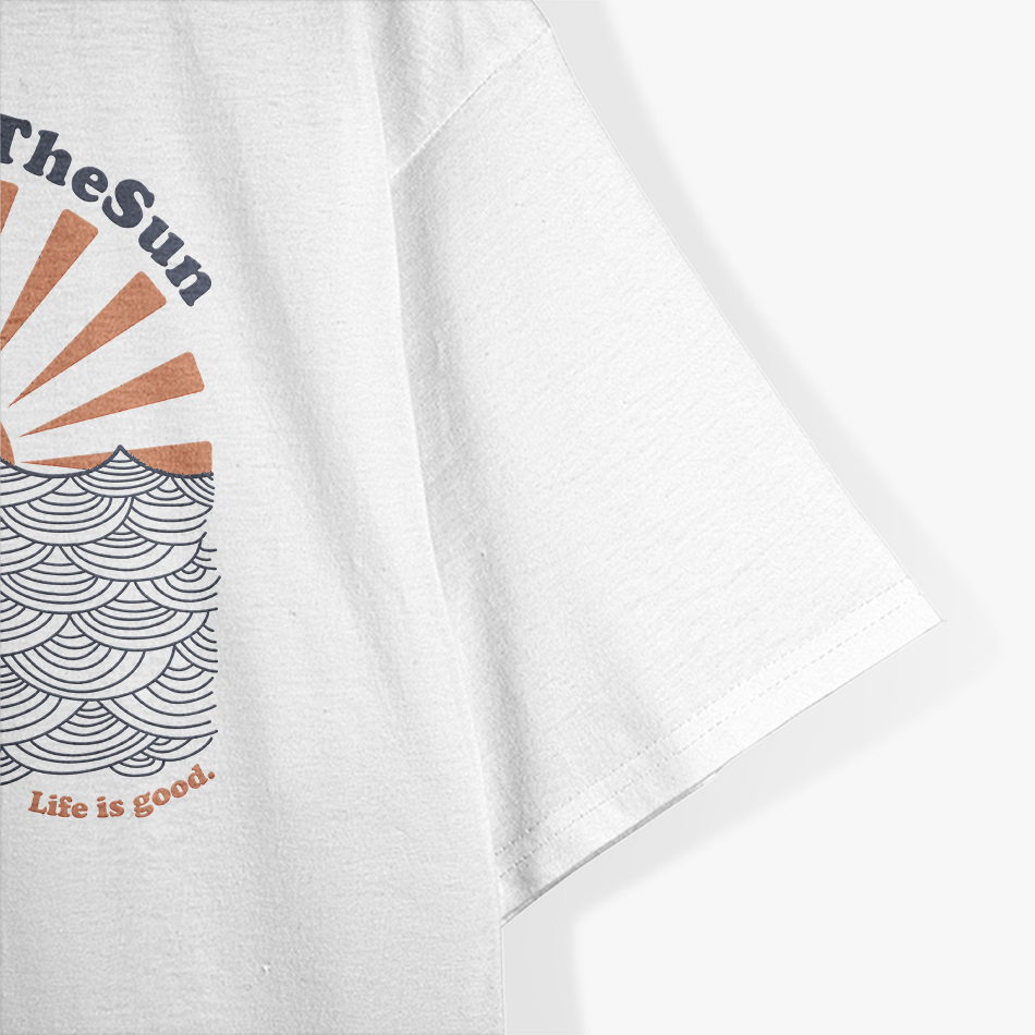 Here Comes The Sun Summer Energy Positive Vibes Retro Style T-Shirt