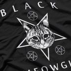 Black Meowgic – Cute Witchy Cat Magic Halloween Occult Kitty T-Shirt