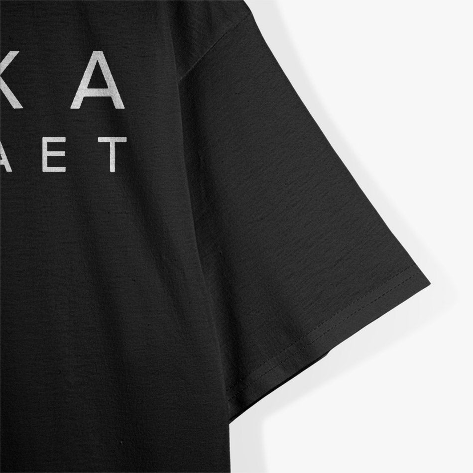 ВОДКА ПОМОГАЕТ: Funny Russian Language T-Shirt