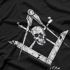 Memento Mori Skull & Bones Freemason Gothic Occult Art T-Shirt