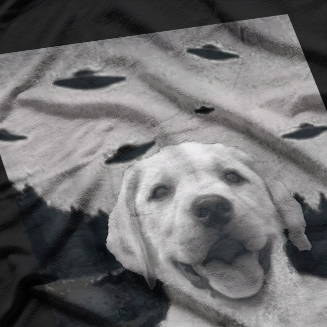 Alien UFO Selfie Labrador Funny Space Dog T-Shirt