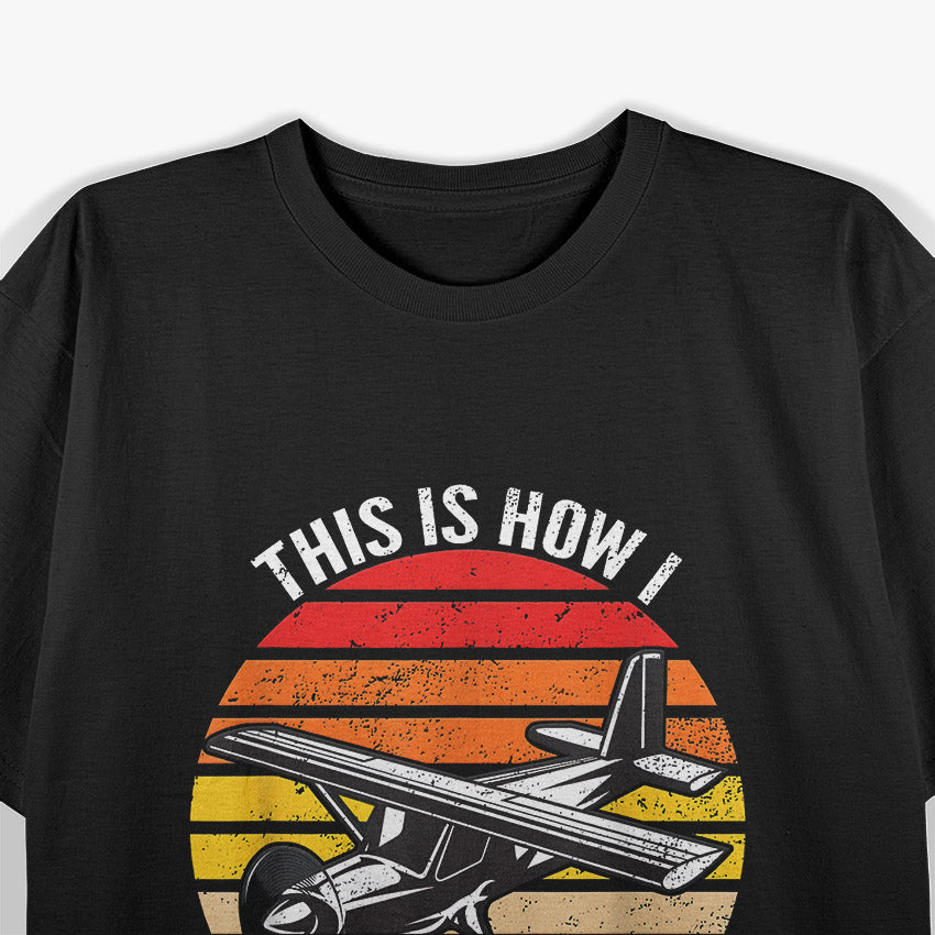 Retro Vintage Airplane – Aviation Pilot Flight Enthusiast T-Shirt