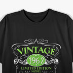 Vintage 1962 60th Birthday Gift Retro Classic Aged T-Shirt