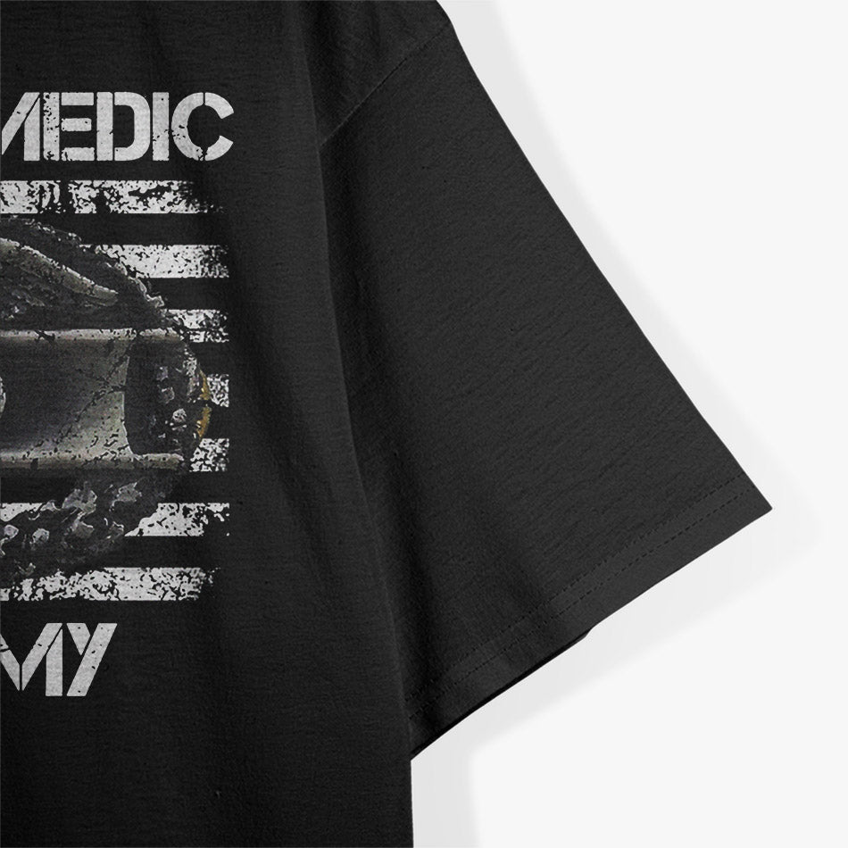 Combat Medic U.S. Army: Life Saver Under Fire T-Shirt