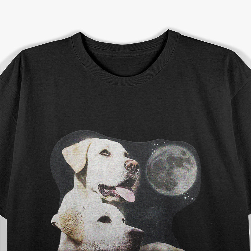 Golden Retriever Howling at Moon - Dog Lover’s Retro T-Shirt