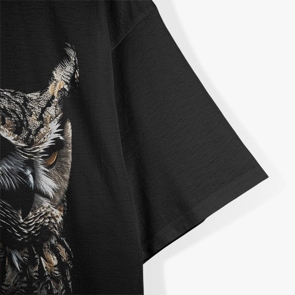 Owl Portrait – Wise Night Bird Nature Artwork Love T-Shirt