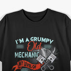 Old Mechanic Cool Design Great Gift T-Shirt