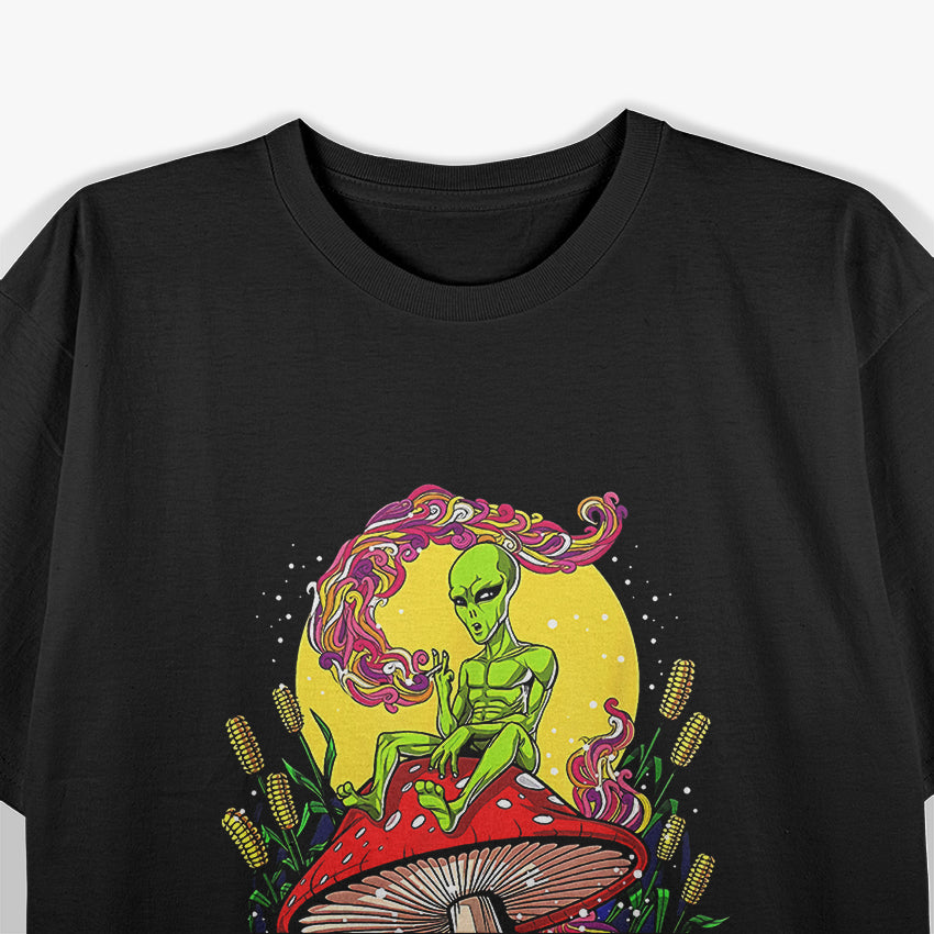 Alien Hippie Vibes: Psychedelic Mushrooms & Forest T-Shirt