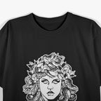 Medusa's Portrait – Cool Greek Mythology Ancient Art T-Shirt