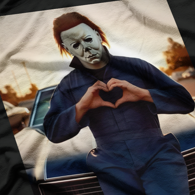 Retro Horror Heart Hands – Vintage Scary Movie Style T-Shirt