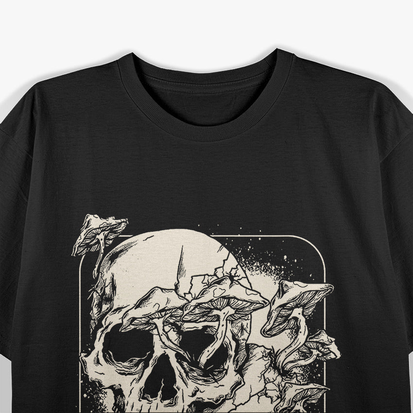Skull Mushrooms – Mycologist Goth Mushroom Lover T-Shirt